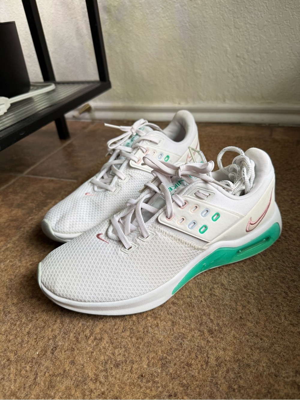 Nike Air Max Bella Training Shoes White/Pink Glaze Menta, Women’s Size 9 - Picture 10 of 10